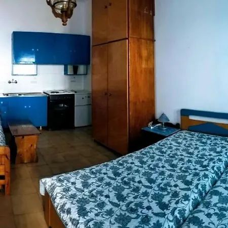 Apartament Yacht Front Studio Ios